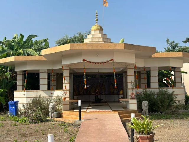 Temple with accessible pathway